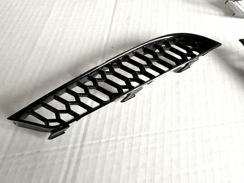 фото №11, Молдинг впуск ґрати права ліва audi rs6 4g lift - спойлер