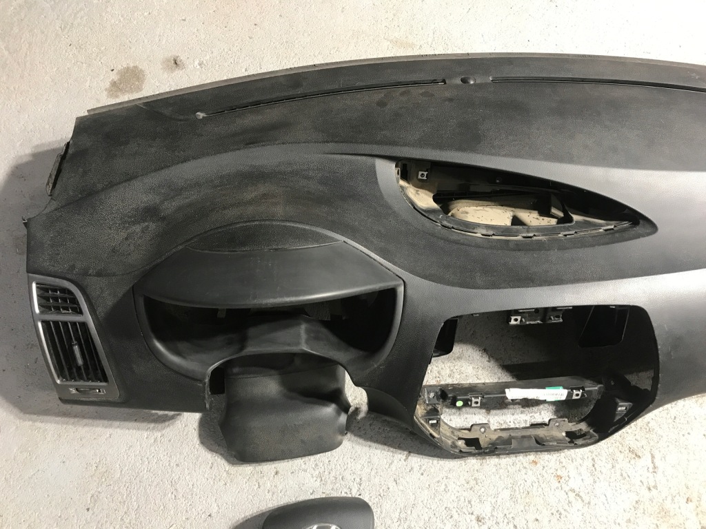 фото №6, Приборная панель консоль подушка ремни hyundai i20