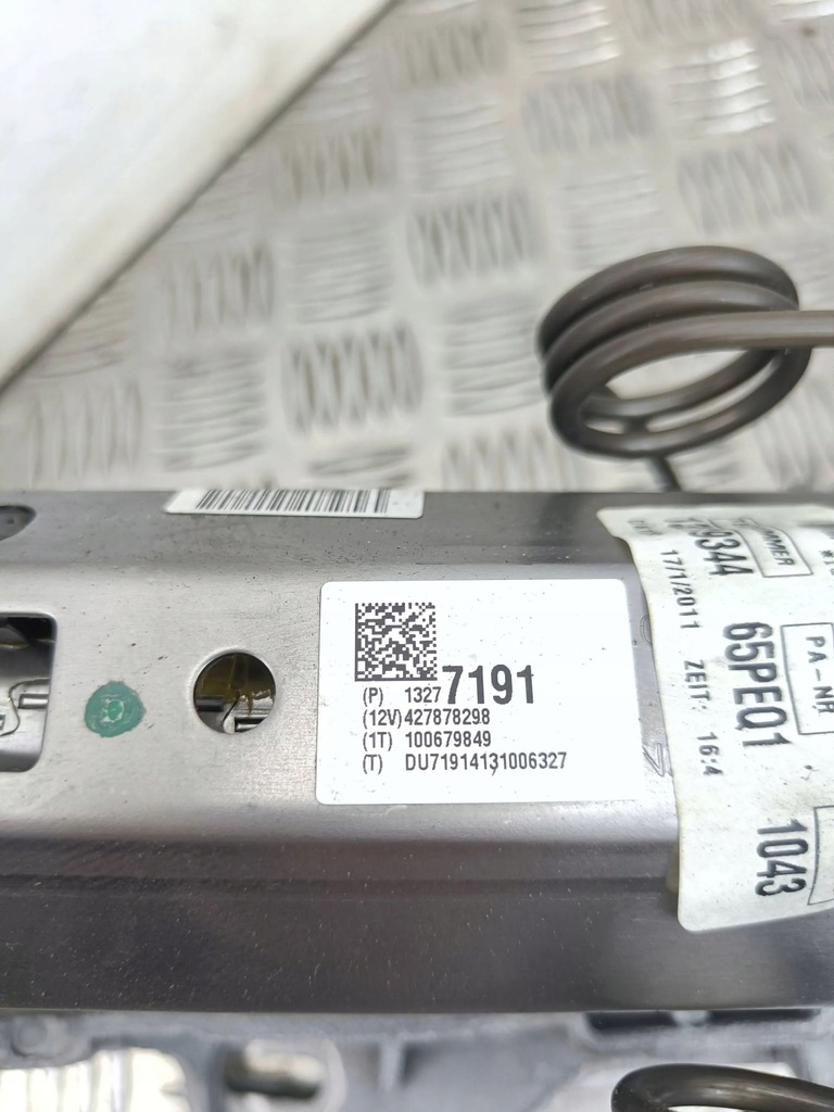 фото №10, Opel insignia a 2011 колонка кермова