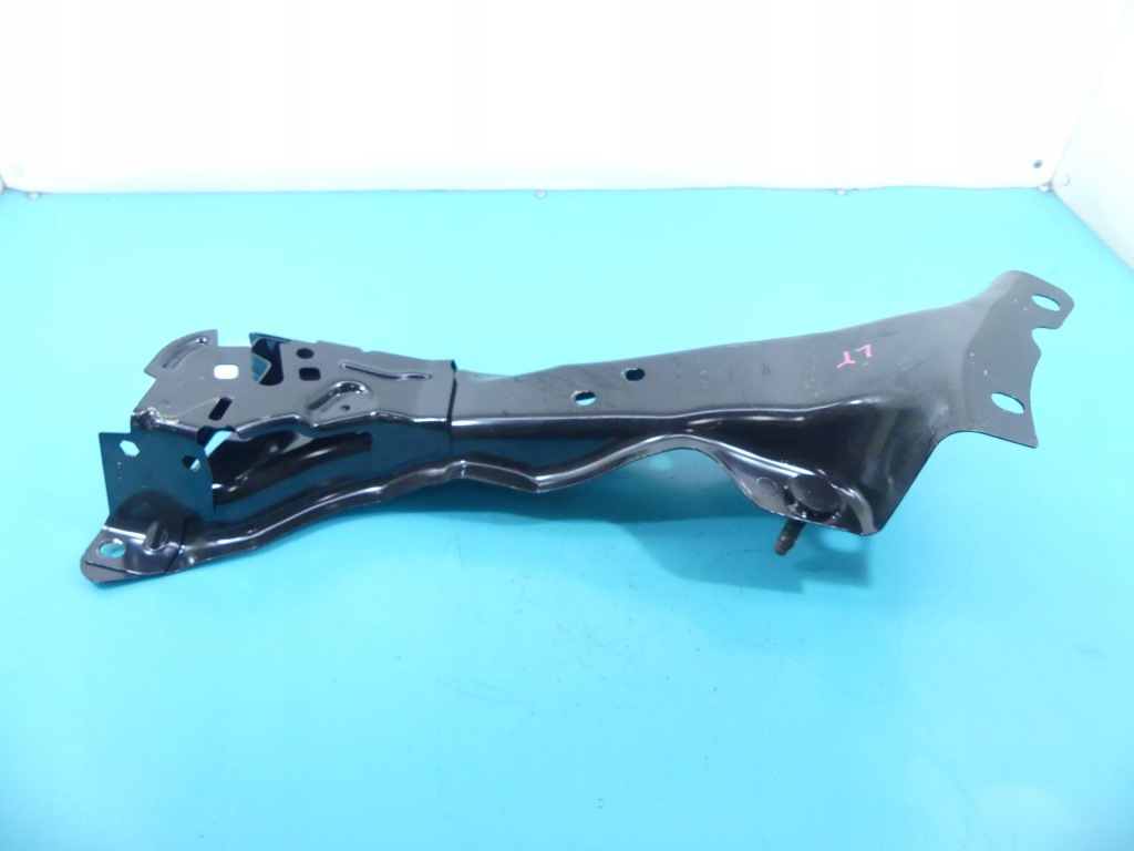 фото №3, Кронштейн амортизатора задняя левая discovery sport