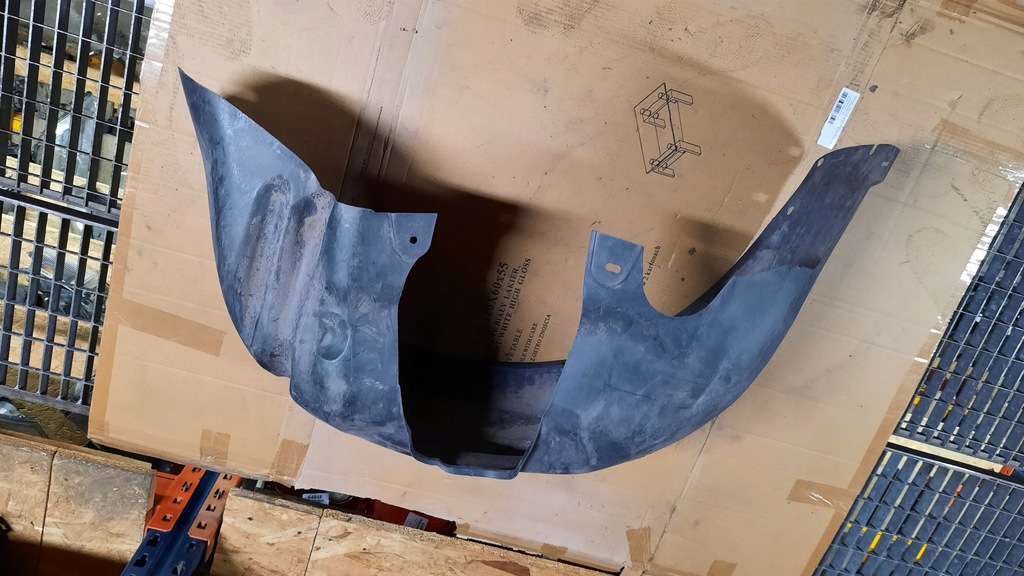 фото №2, Підкрилок правий задня volvo c70