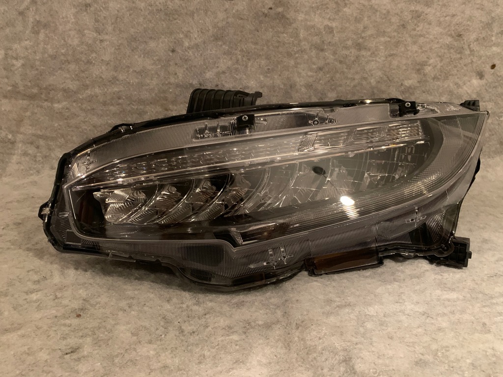 фото №1, Honda civic x 17- левая лампа full led