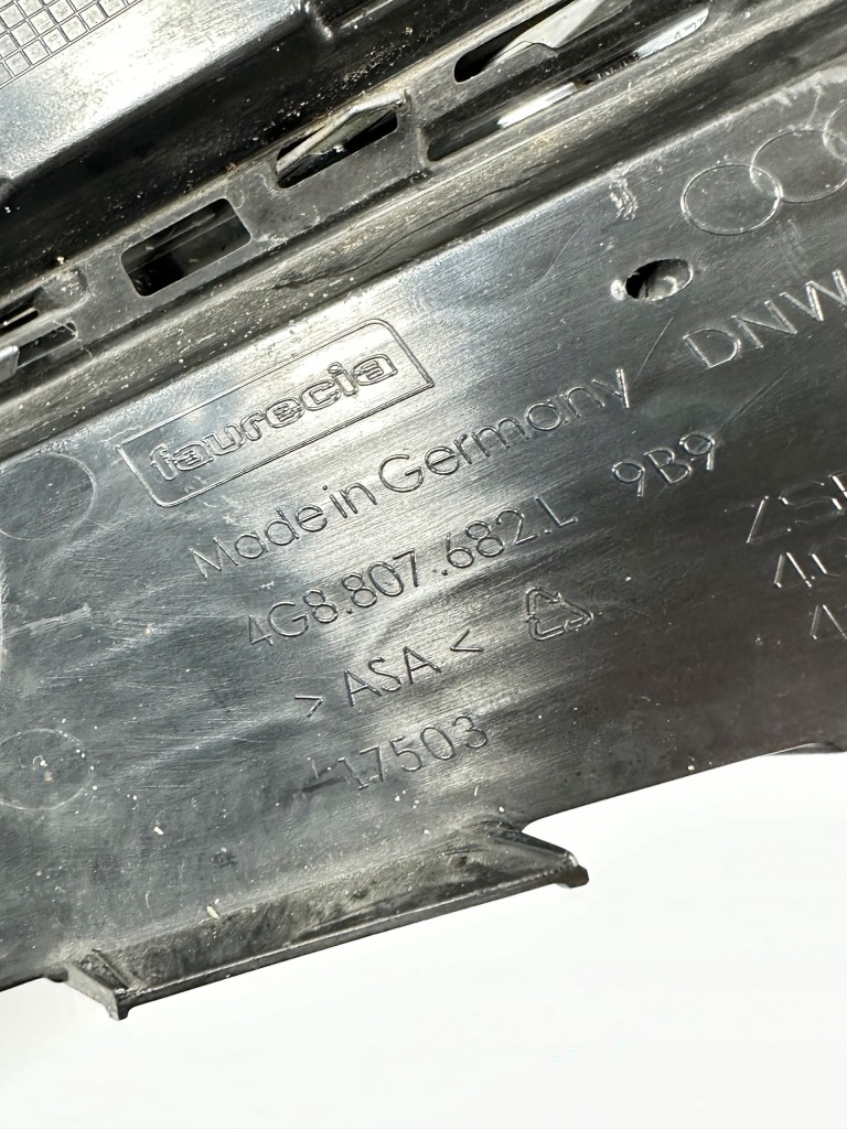 A7 c7 lift s-line решітка бампера права хром 4g8807682l 4g8807152d Зі Шроту