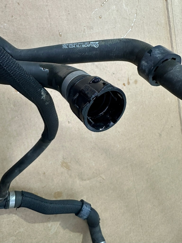 Шланг воды, трубка, трубки радиатора, жидкости mercedes c klasa w205 de европа Цена