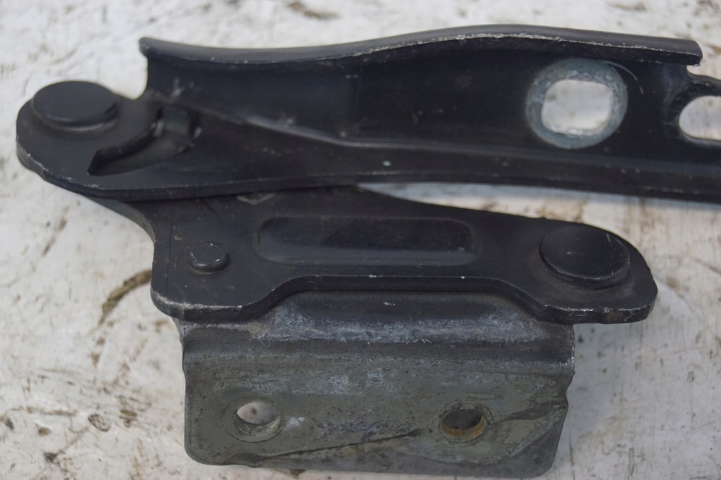 фото №7, Петля капот правий seat exeo 3r0823301a