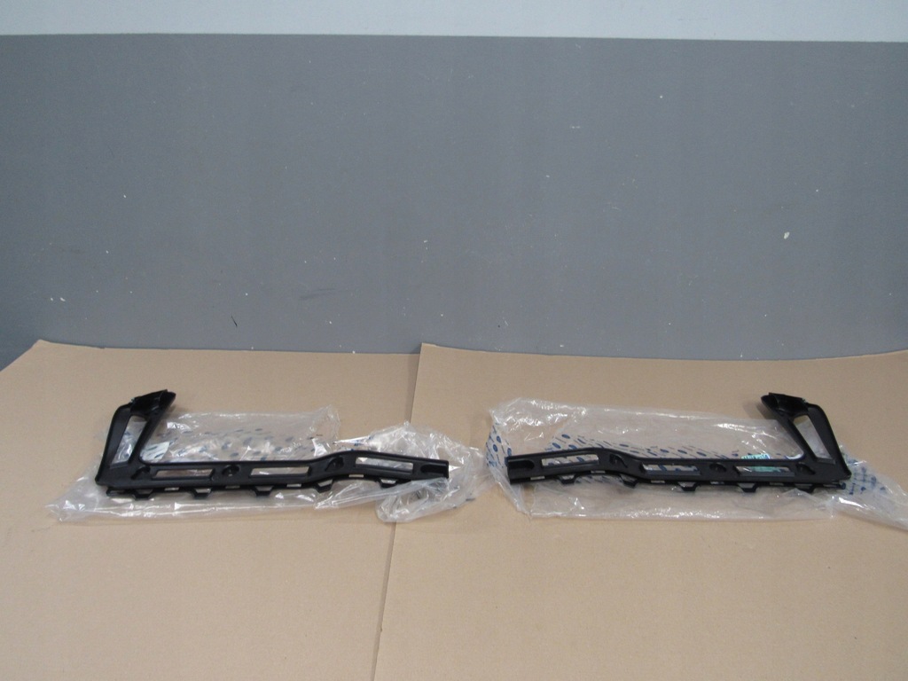 фото №1, Ford focus mk 3 2011-2018 крепление. накладка задняя левый