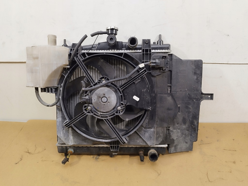 фото №5, Радіатор wody + вентилятор 1.6 b автоматична коробка передач nissan note e11 lift 2009-2012