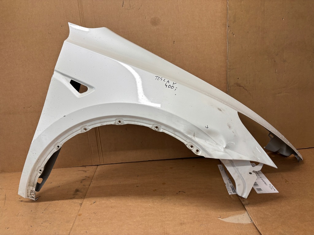 фото №1, Tesla y крыло перед передний правый 149347200c