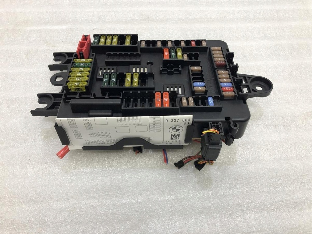 фото №1, Коробка предохранителей bmw f30 f31 9337880