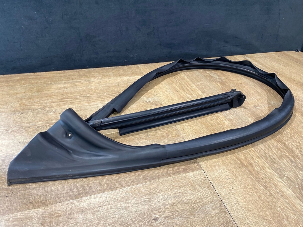 фото №1, Прокладка двері права jaguar f-type 152cz04r1