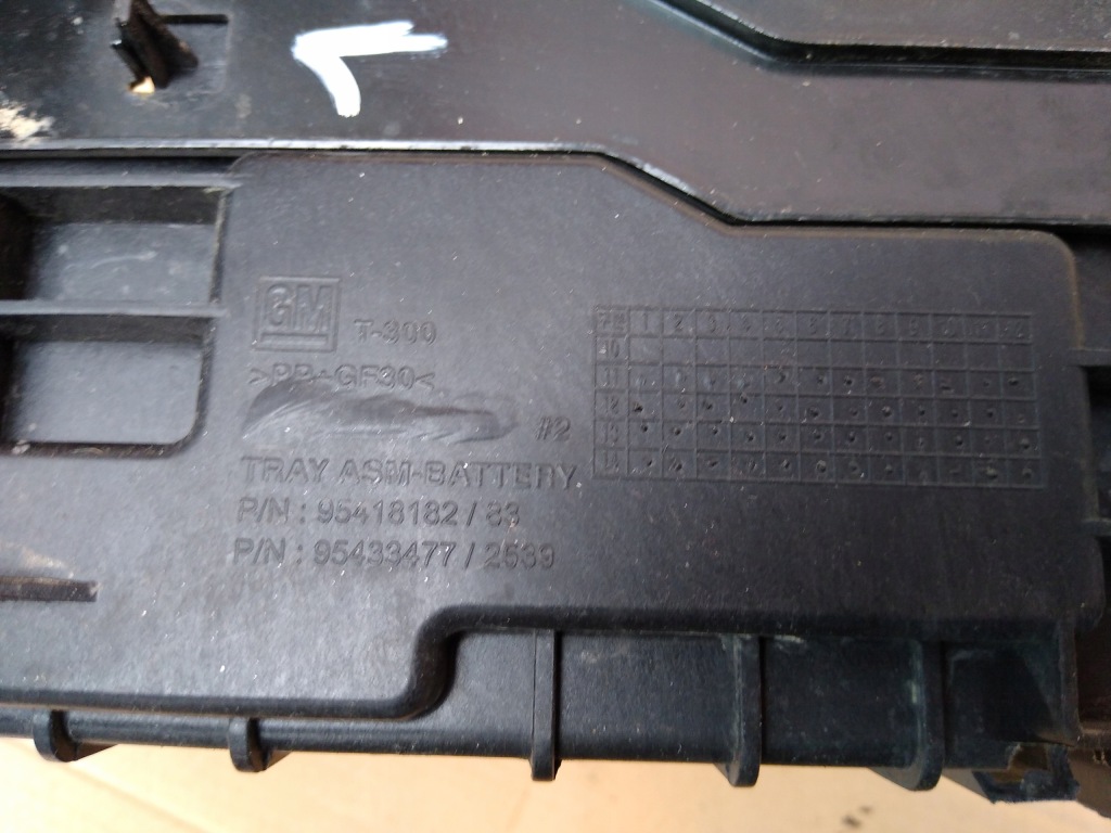 Opel mokka a основа корпус акумулятор 95418182 Зі Шроту