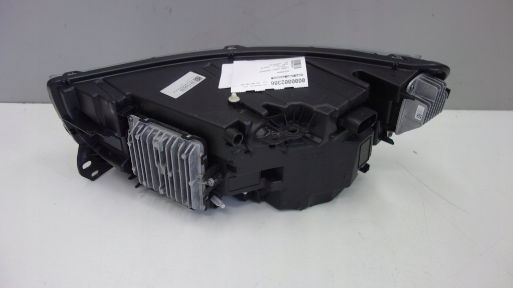 фото №3, Volvo xc40 ii лампа правая led uk rhd 32133576