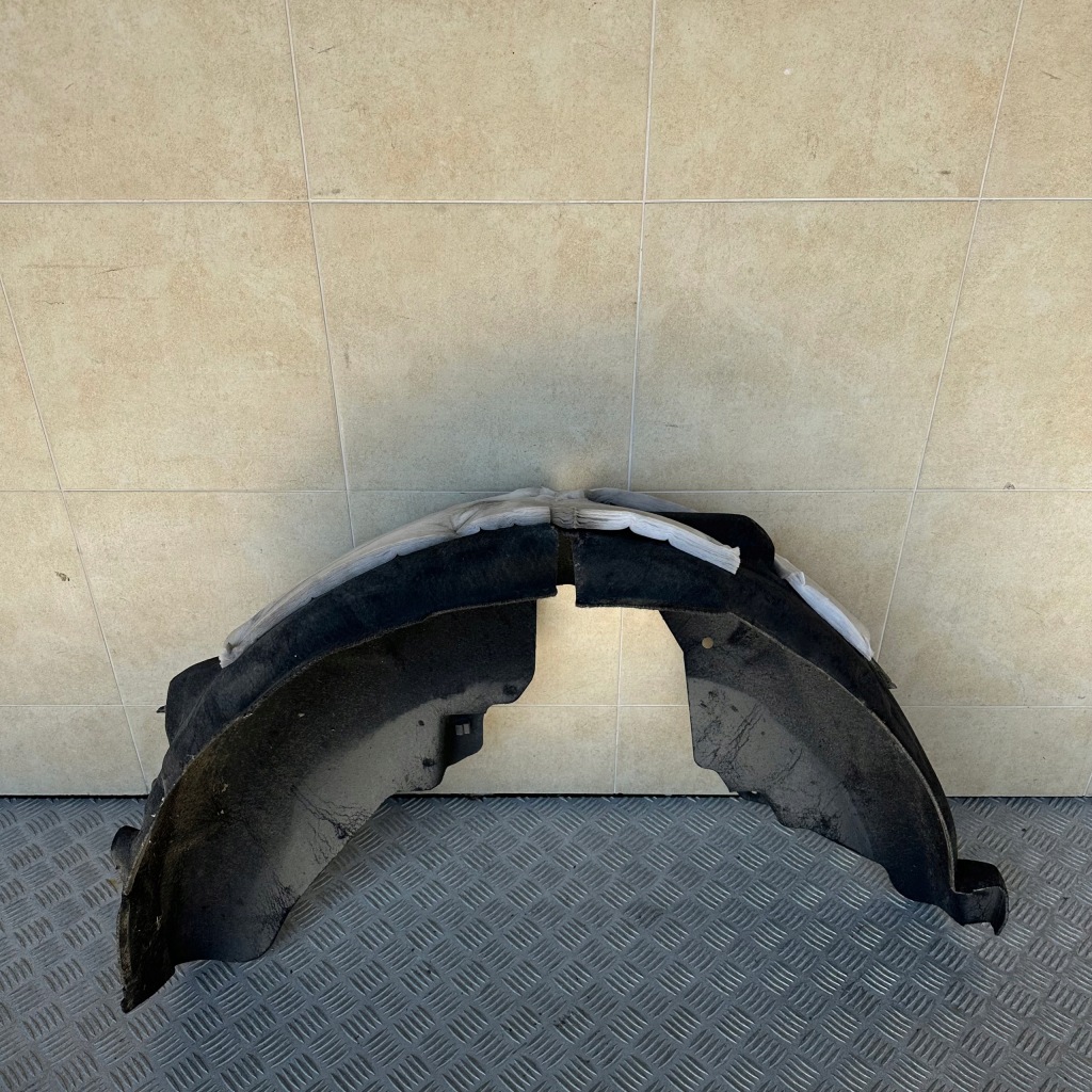 Купити Підкрилок задні праве jaguar e-pace 2017 rok