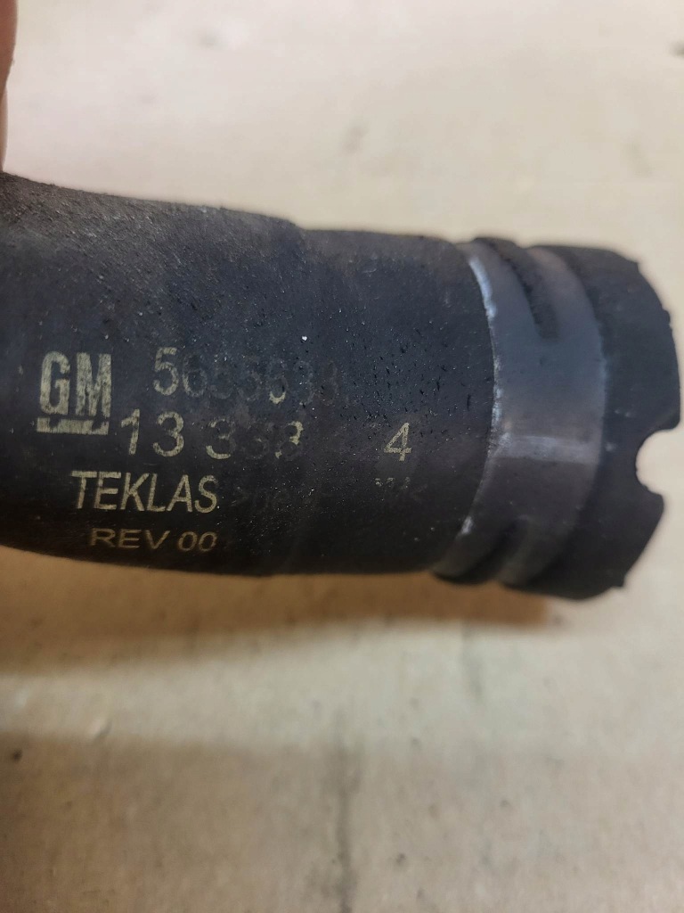 Пабтрубок  радиатора astra j 1.3 cdti 13 338 424 в Украине