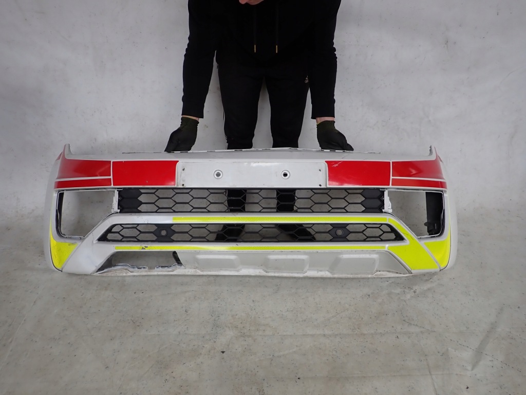 Vw amarok рестайлинг  16- бампер перед передний молдинг левая правый  2h6807221a в Украине