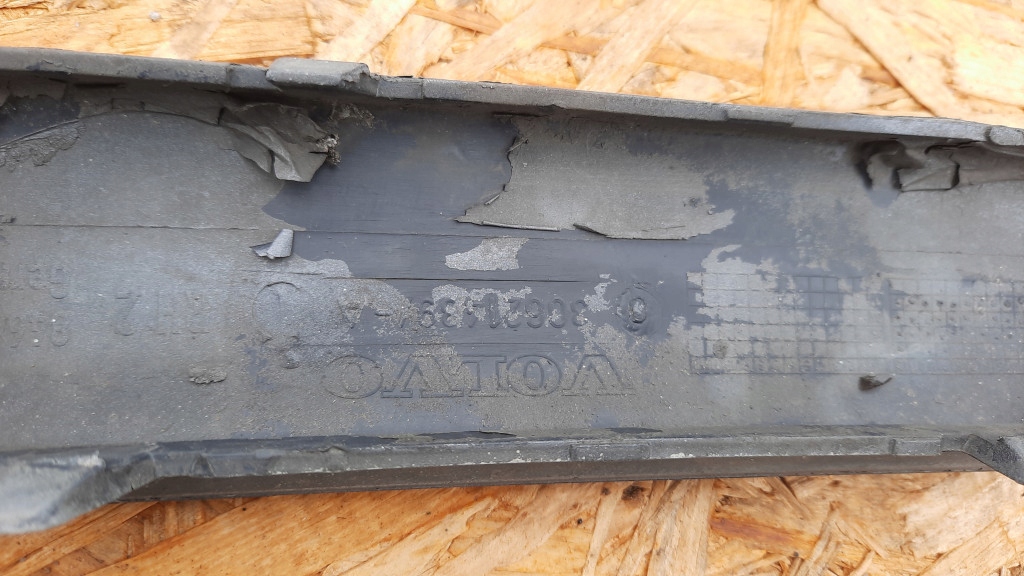 фото №8, Молдинг бампера права перед volvo v40 s40 30621489