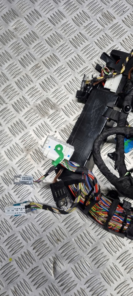 фото №9, Bmw оригінальний номер 6370316 9832966 2' f44 джгут електропроводка кабіни салону