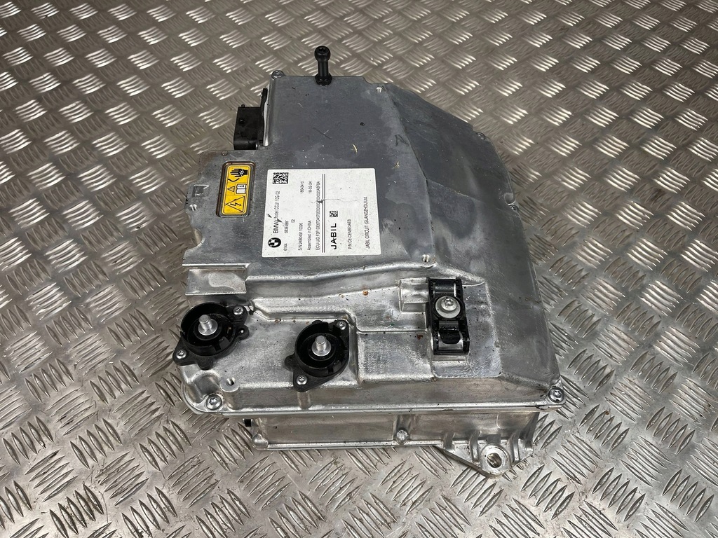 фото №8, Перетворювач напруги bmw i4 5b3e9b8