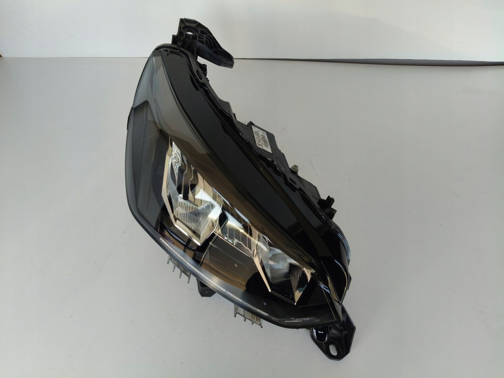 фото №4, Лампа правая фара peugeot 208 ii 19- full led