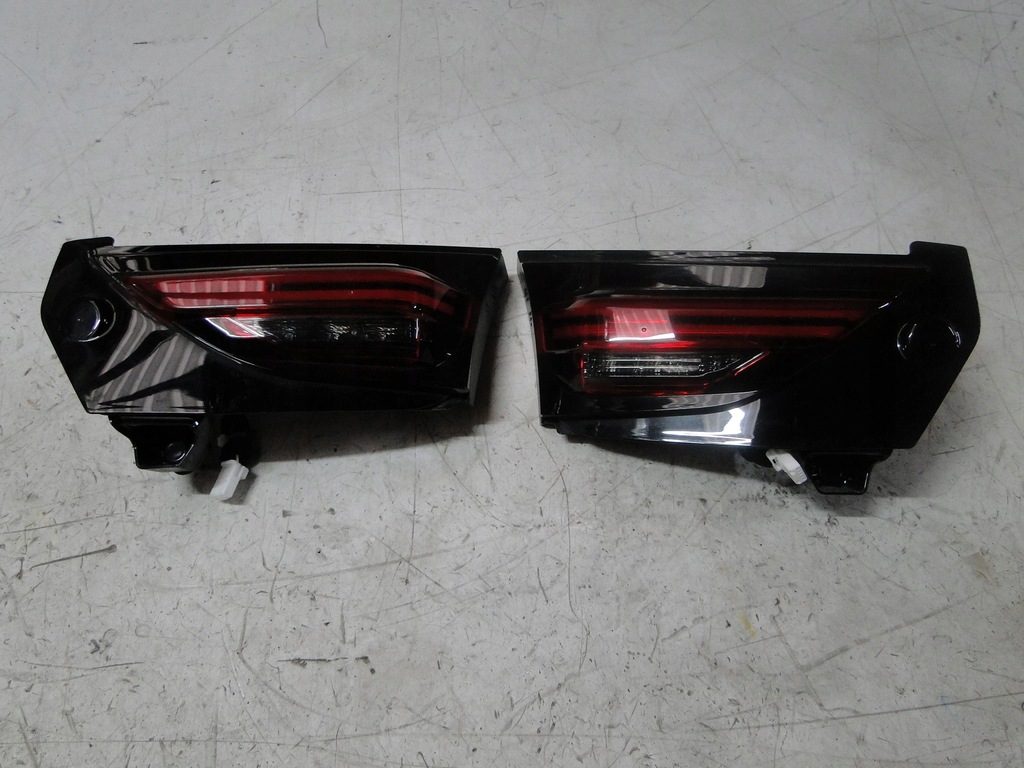 фото №11, Mazda mx-30 2022 лампа лампи задня dn4j51160 dn4j51150 e-skyactiv електрик