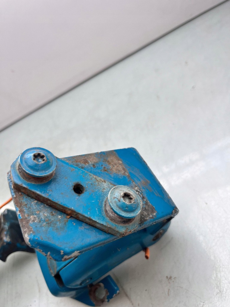 фото №6, Renault mascott --- петли крышки багажника