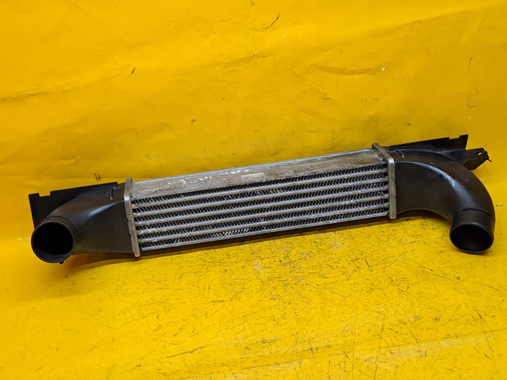 Радиатор интеркулер omega b 2,0dti dtl Киев