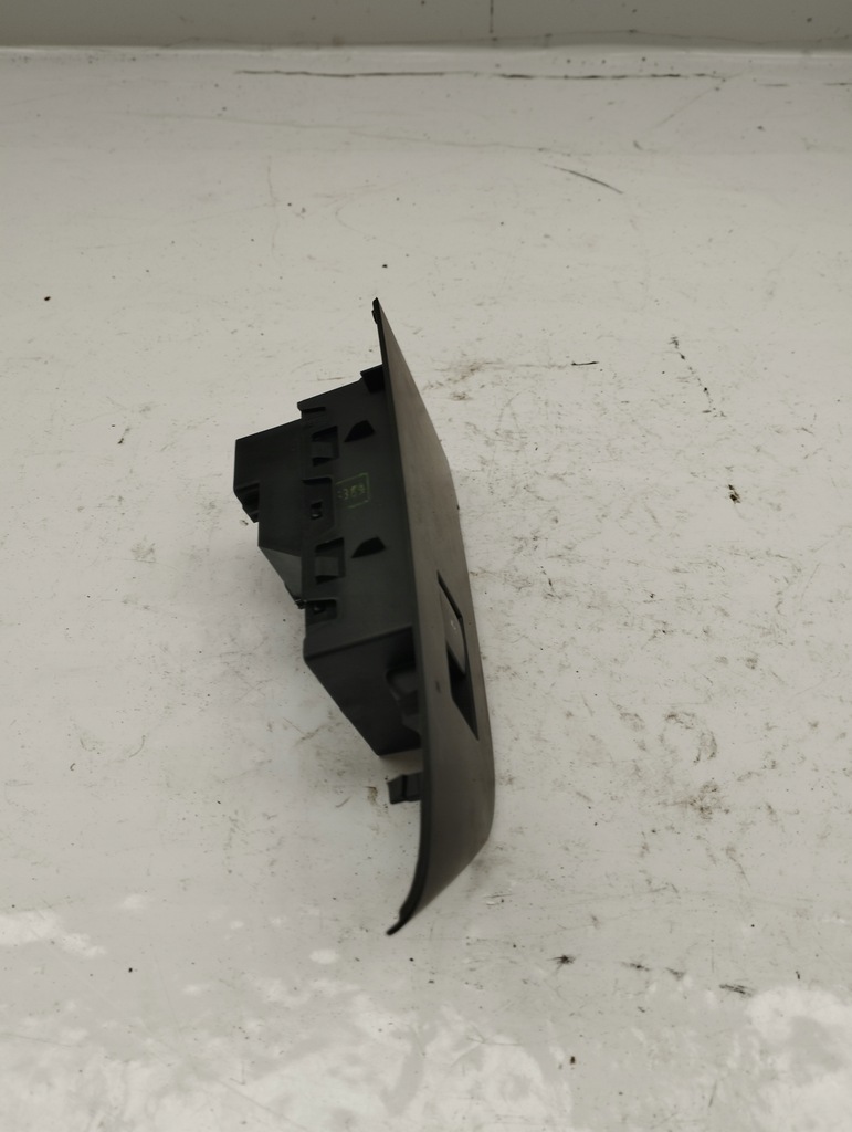 фото №8, Opel astra j 4 iv панель переключатель окон правый перед 13301886