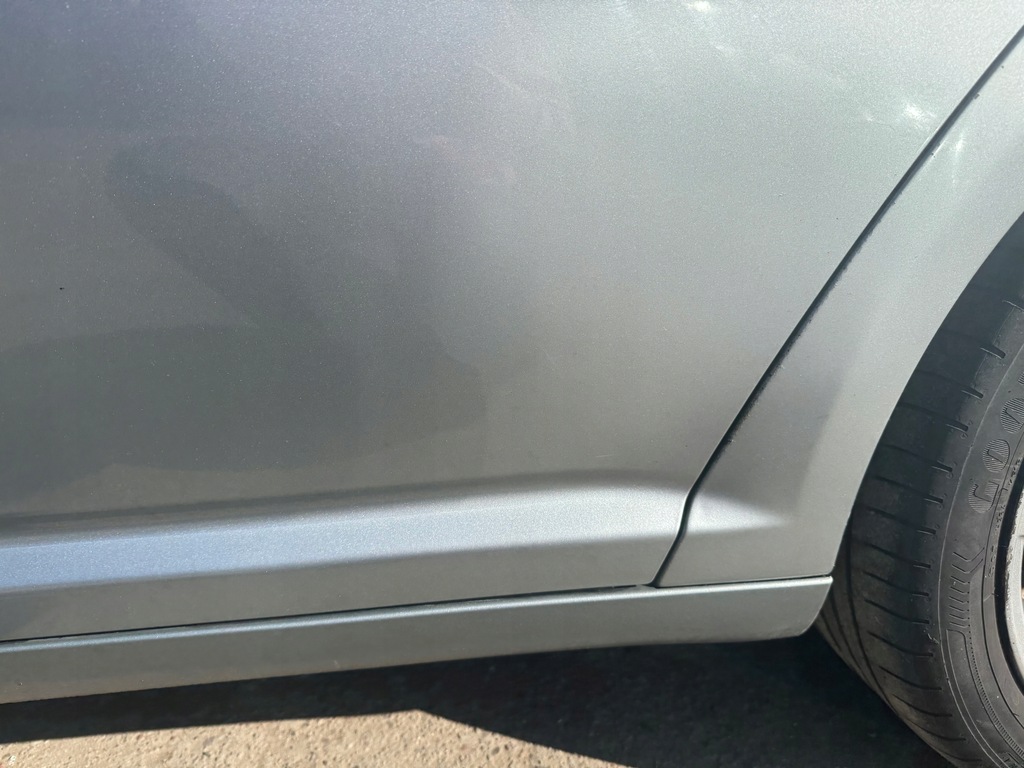 фото №7, Toyota avensis t25 lift двері ліва задні лівий задня 1f8