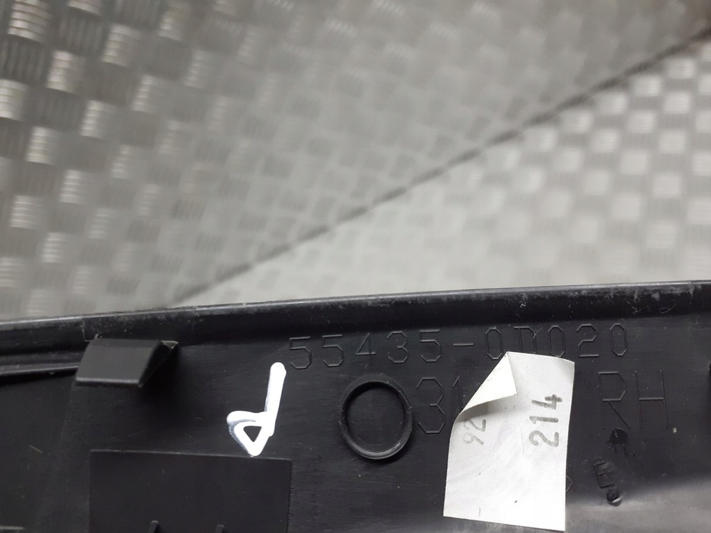 фото №2, Молдинг консоли правая toyota yaris ii