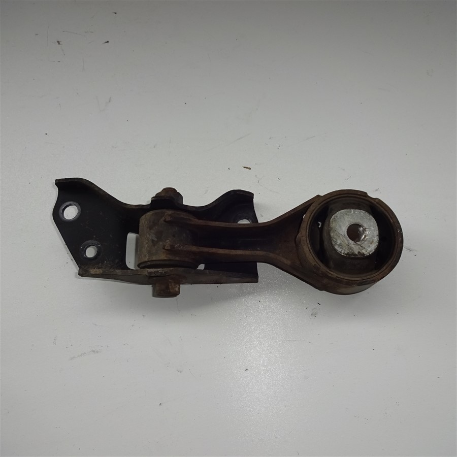 Купить Кронштейн подушка задняя коробки передач toyota yaris ii