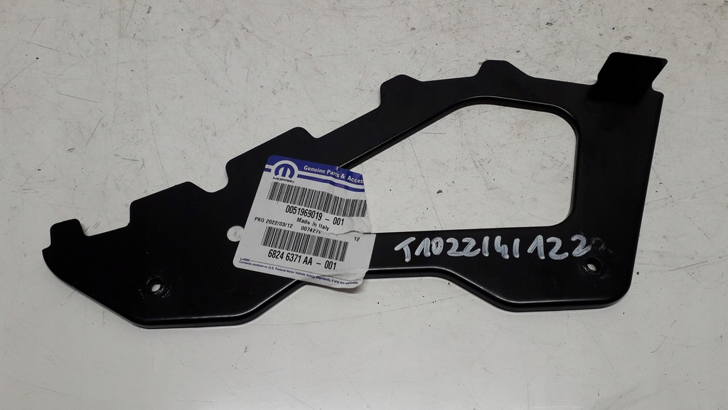 фото №1, Jeep renegade кронштейн крыла левый 51969019