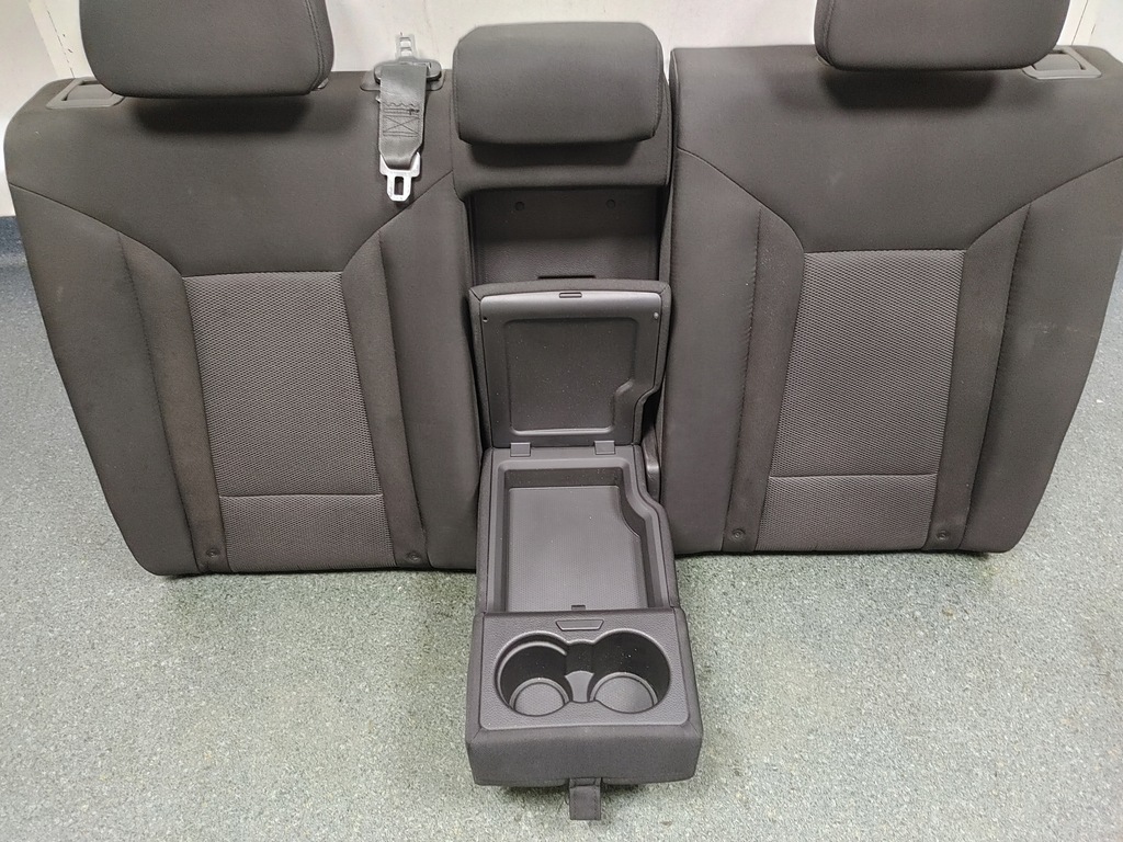 фото №16, Сидіння заднє сидіння hyundai i40 1.7crdi lift kombi ue