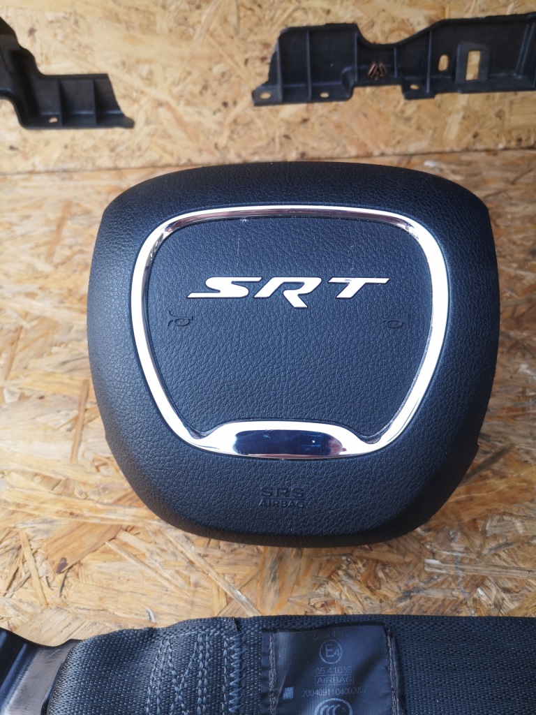 фото №8, Jeep grand cherokee wk2 srt панель приладів подушки безпеки ремені оригінал