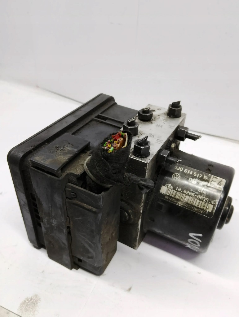 фото №1, Насос abs volkswagen 1c0907379g 1j0614517g