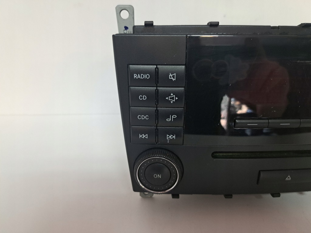 фото №3, Mercedes w203 a2038700589 радио проигрыватель cd