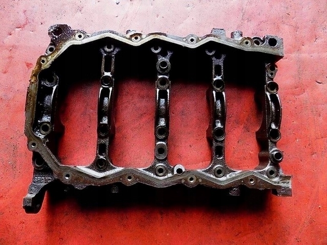 фото №1, Chrysler pt cruiser 2.4 основа блок вала