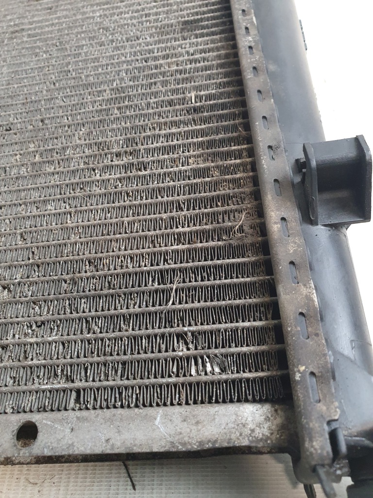 Радиатор оригинальный номер a1685001702 mercedes vaneo w414 1.7cdi 01-04r. в Украине