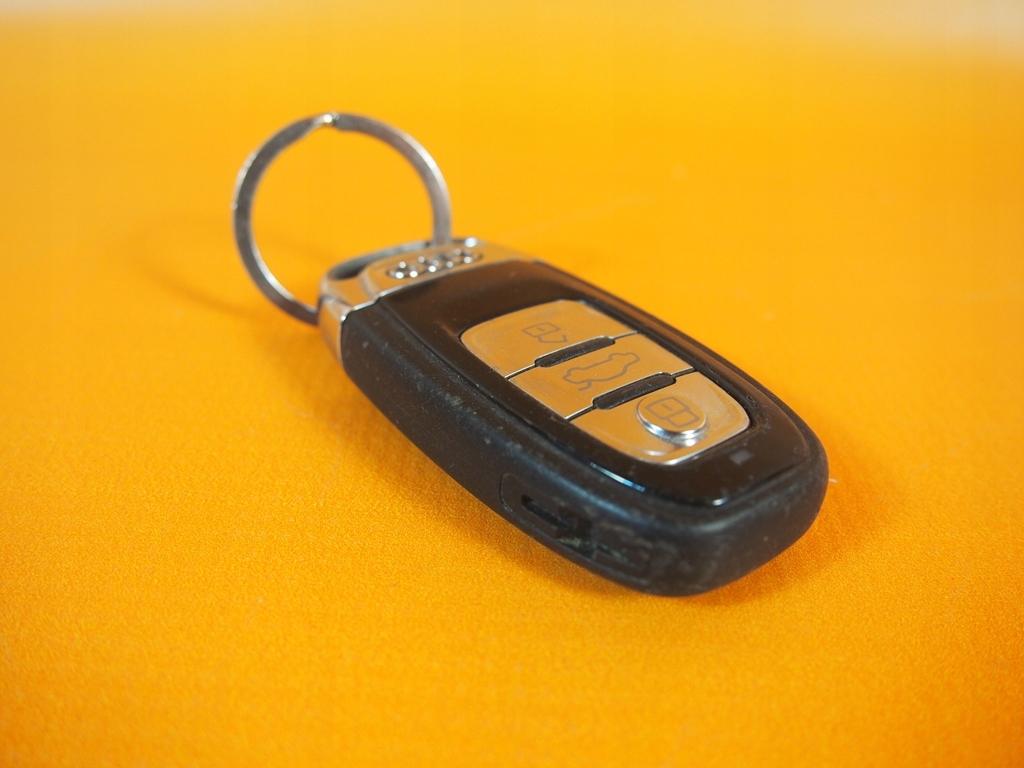 фото №1, Audi a7 4g ключ оригинал 4k0959754k