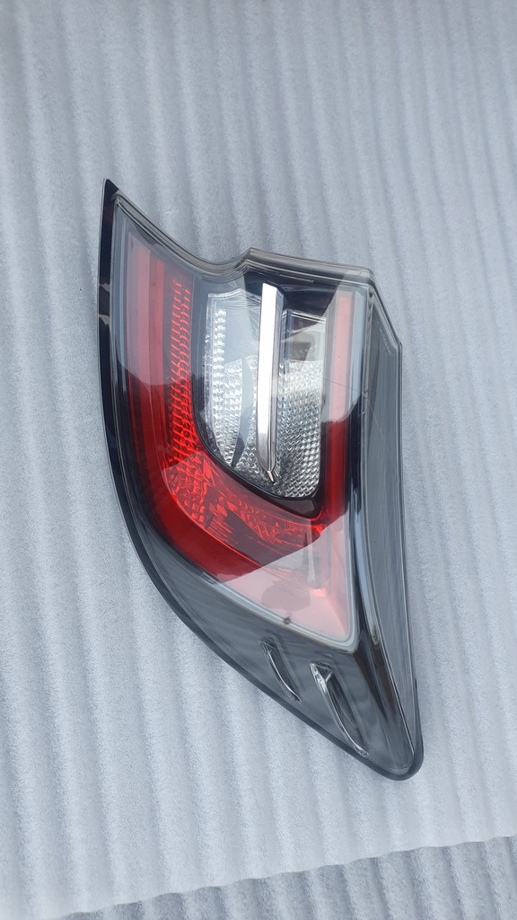 фото №1, Toyota corolla e21 hb лампа задняя правая оригинал