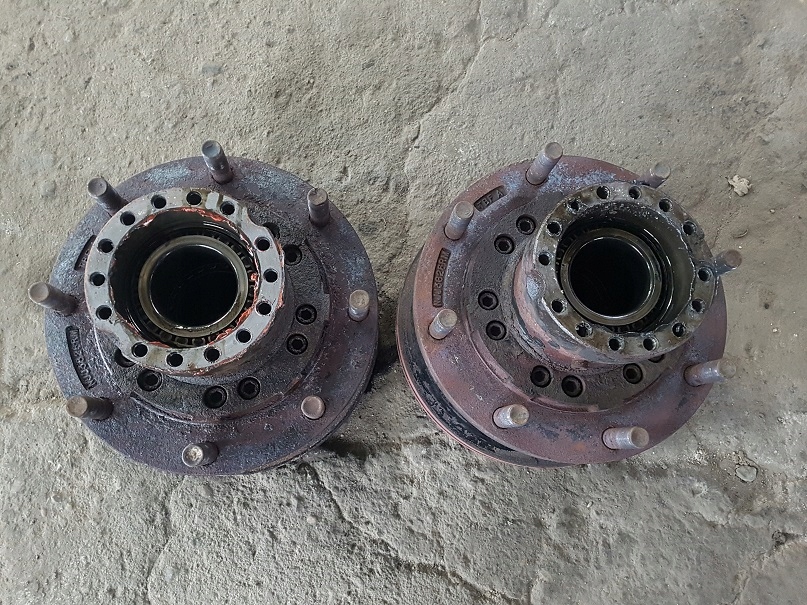 фото №1, Ступица колеса задняя задняя daf 45 lf 17,5 8 шпилька 14 винт прикручиваемый приводной вал