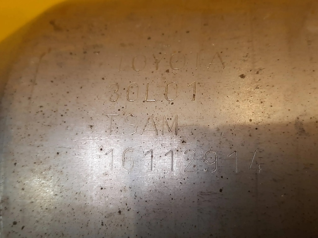 фото №7, Toyota hilux viii 2.4d 17r. гасник середній