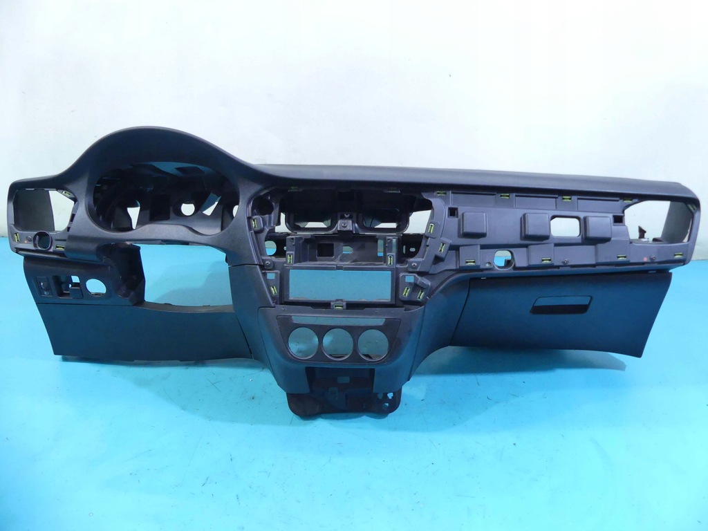 фото №1, Приборная панель консоль подушка peugeot 301 оригинал