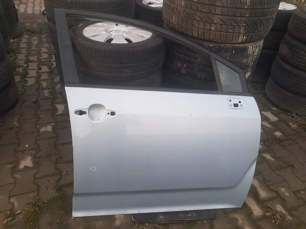 фото №1, Toyota corolla verso ii 04-09 дверь правое перед