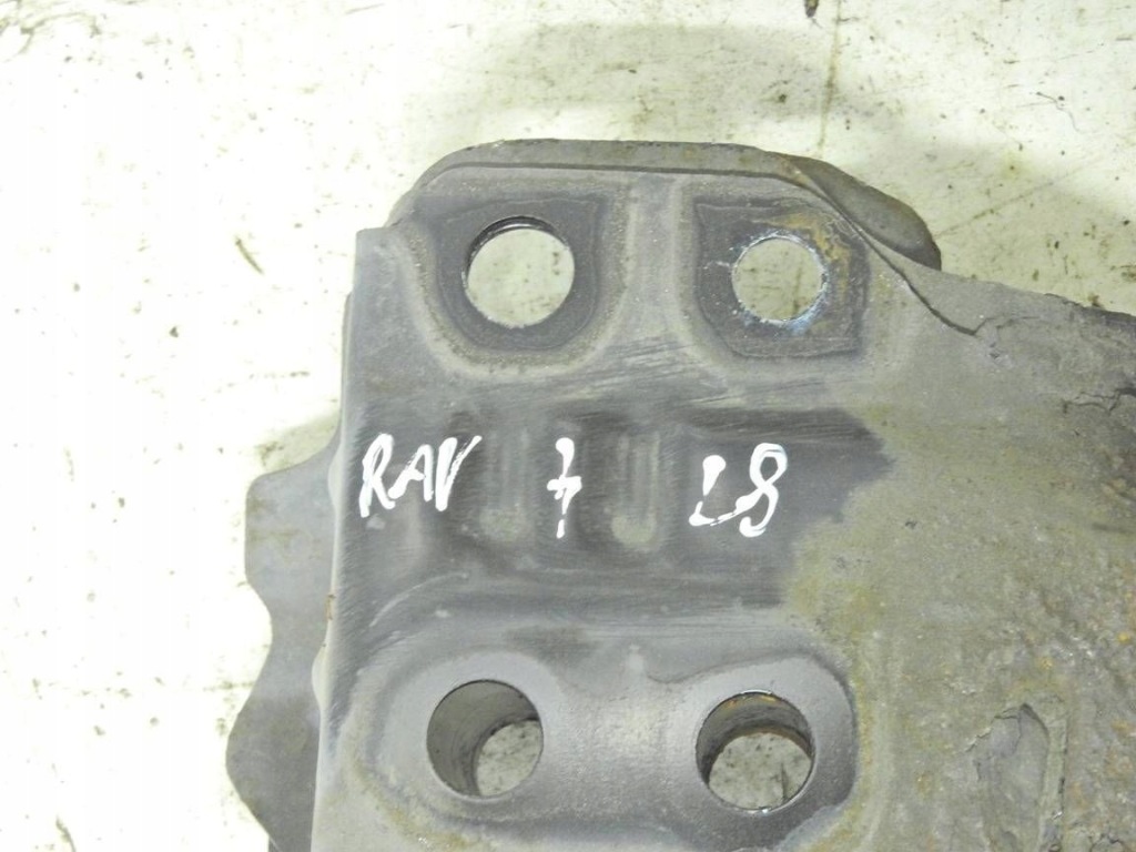 Toyota rav4 3 рестайлінг  2.2 d4d балка wzdluzna двигуна Київ