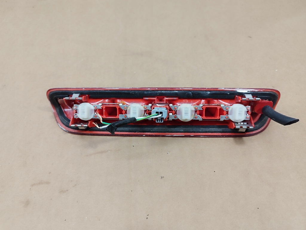 фото №6, Лампа третій світло стоп кришки багажника citroen c3 picasso 2008-2012