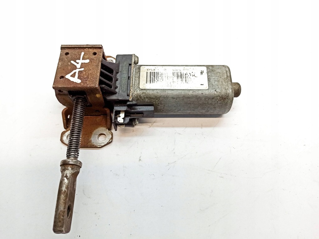 фото №12, Audi a4 s4 b8 8k 2009 перед сторона правая моторчик регулировки сиденье