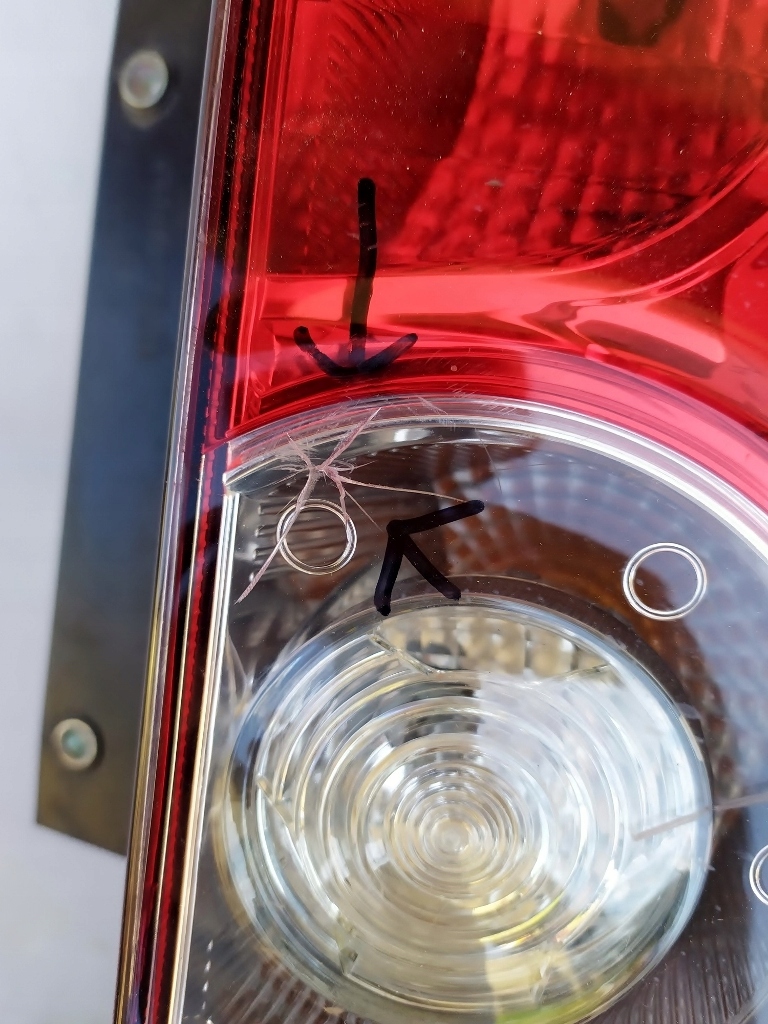 фото №3, Лампа задняя правая doblo combo ii 2 10- дверь