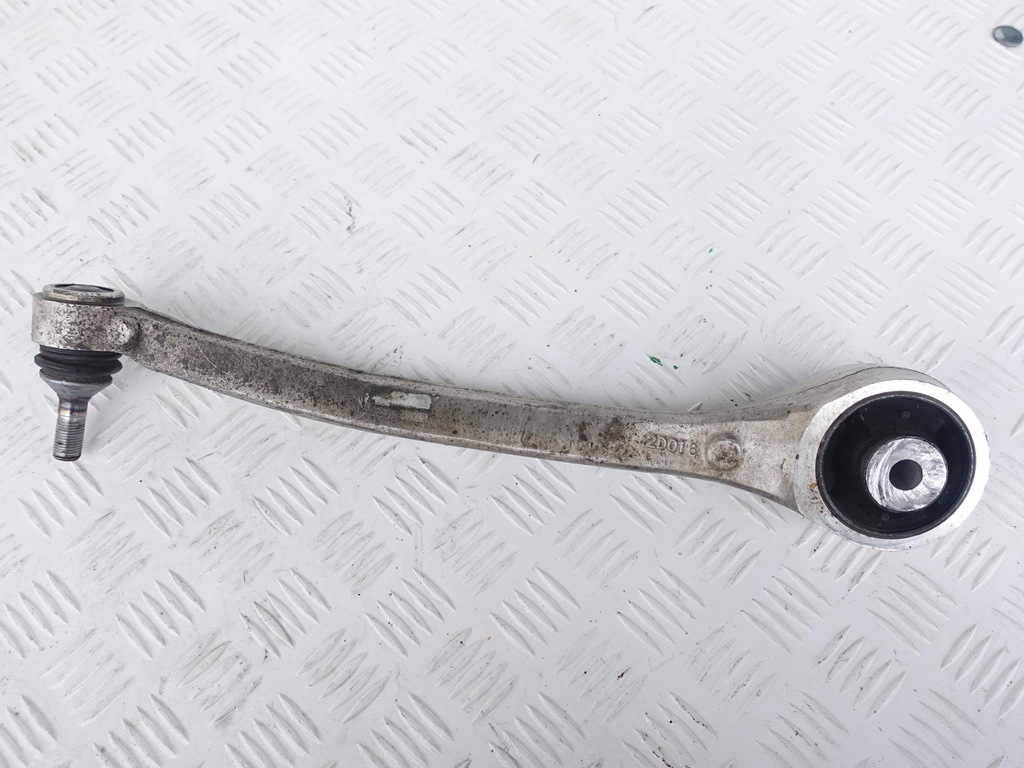 фото №1, Tesla model s / x рычаг нижний правый перед