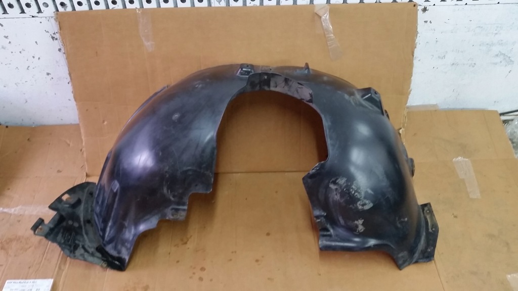 Купити Підкрилок праве перед mercedes ml w164 a1648840222