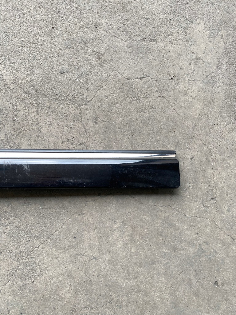 фото №4, Mercedes c-klasa w203 молдинг дверь левый перед